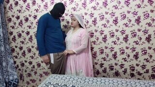 Beautiful Pakistani Bride Girl Marriage First Night Sex - porn video